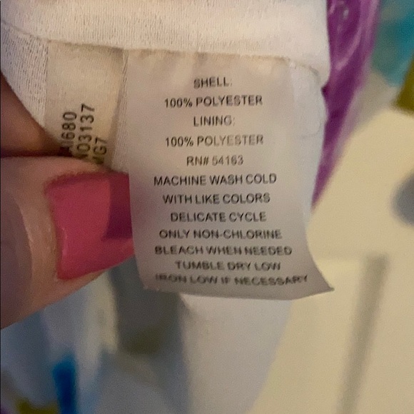 Pretty Calvin Klein Top! - Picture 8 of 8